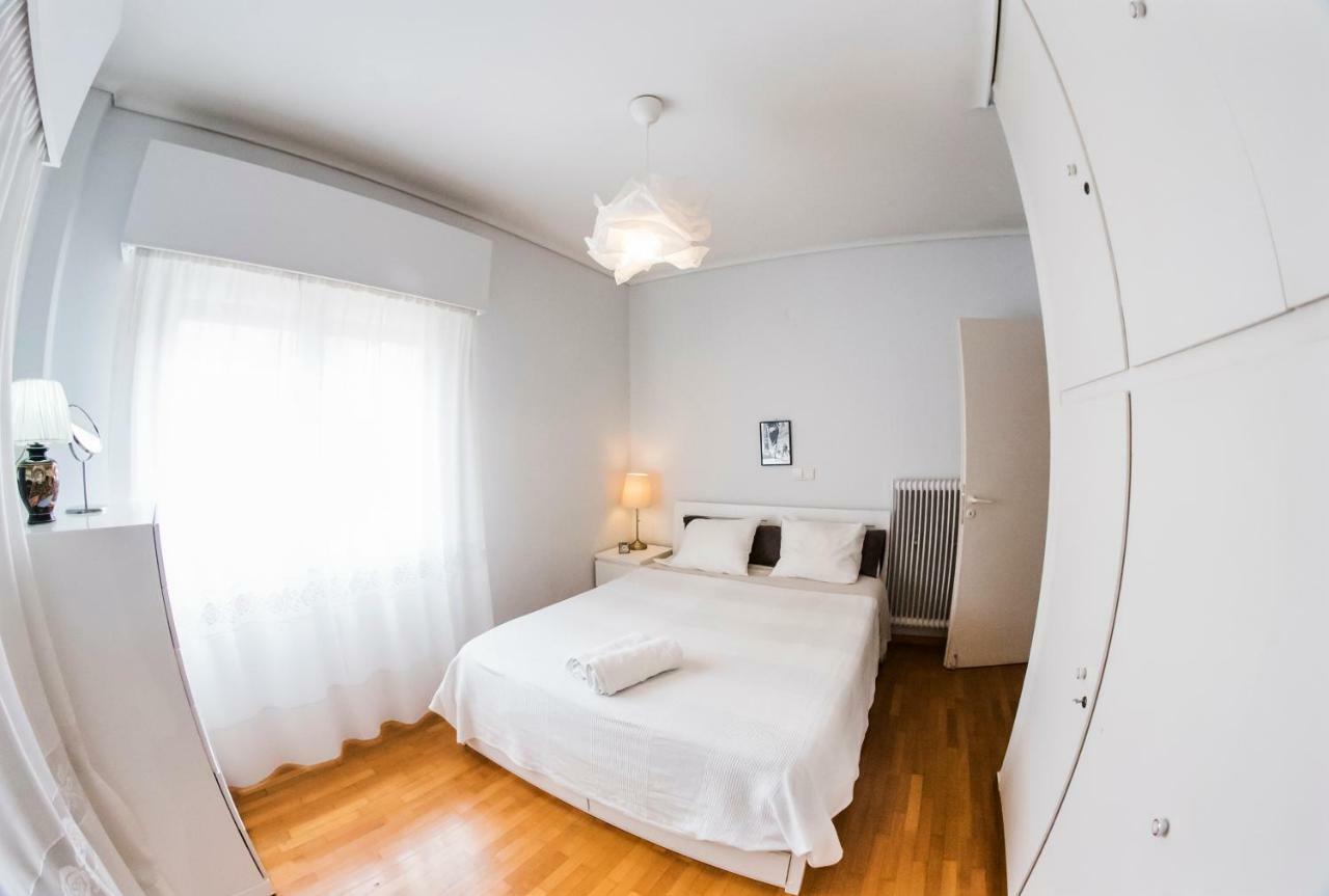 Flisvos Seafront-Marina Apartment 아테네 외부 사진